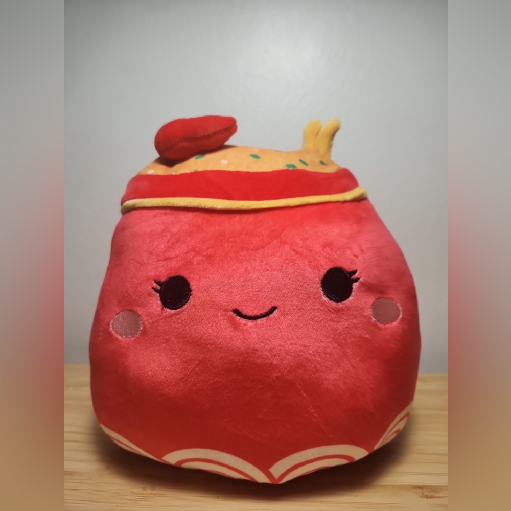 Squishmallows Flip-A-Mallows 8-Odion the Fire Noodles and Illia the Sriracha
